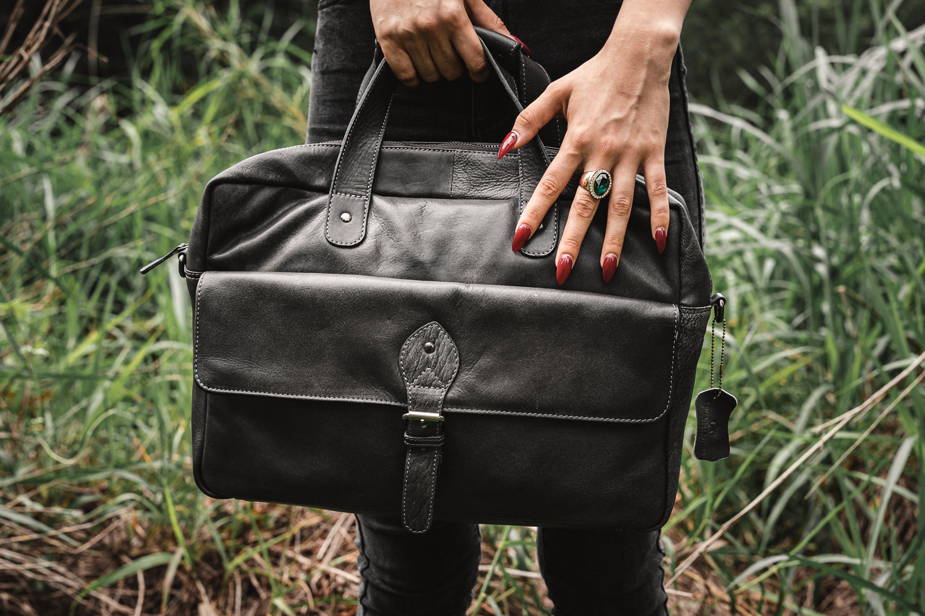 The 5 Bags Every Woman Should Own Vintage Leather Sydney