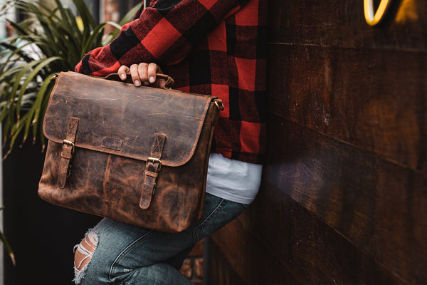 7 Tips to Help You Find the Perfect Leather Laptop Bag