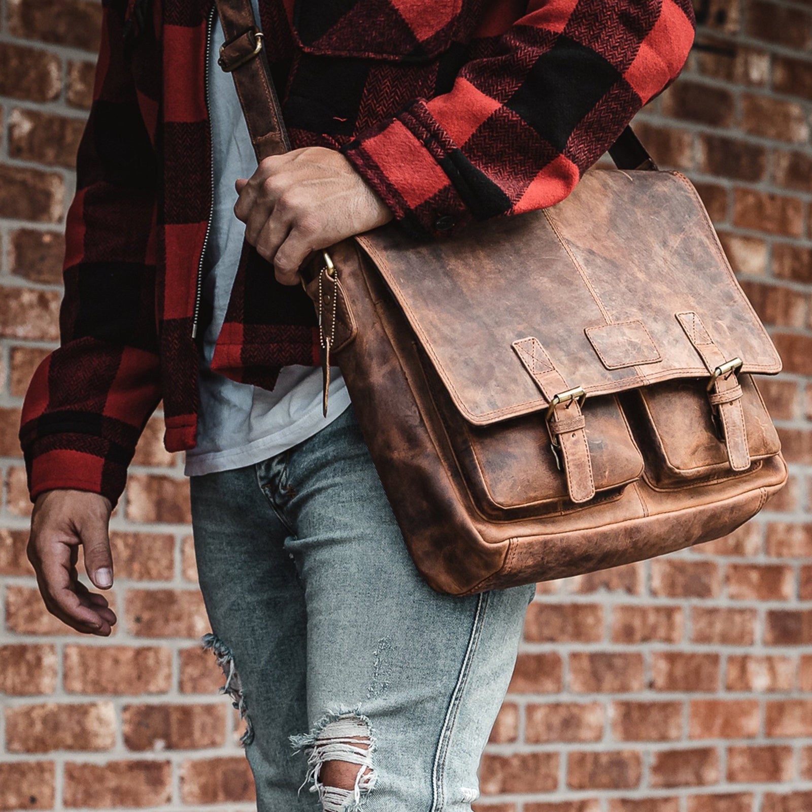 Mens large leather messenger bag new arrivals